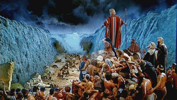 Moses teilt das Meer im Jahr 1956.